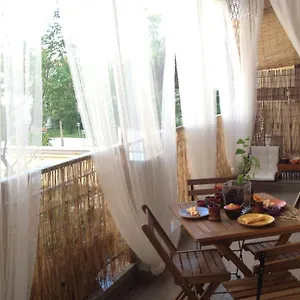  Apartment Lovely Terrace
